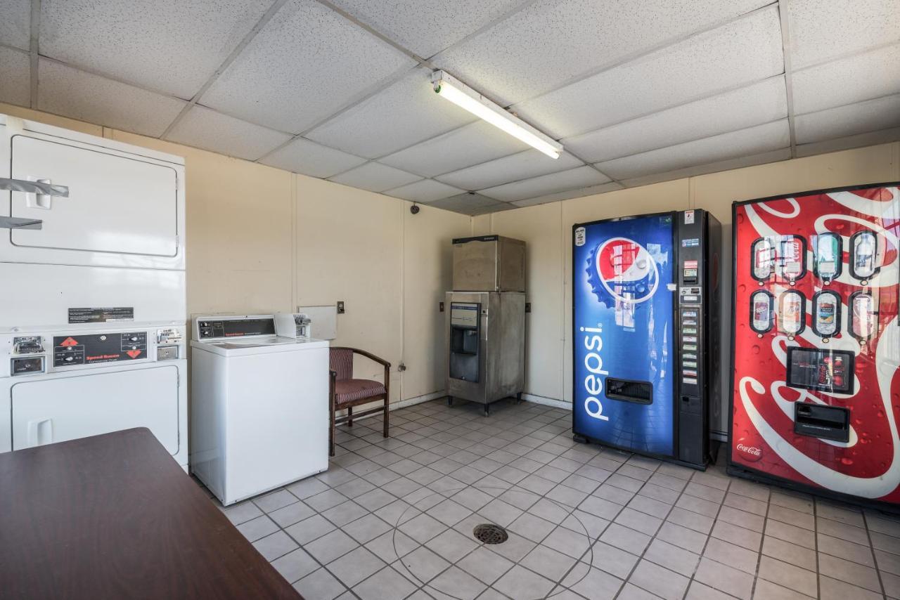 Americas Best Value Inn Arkadelphia Extérieur photo