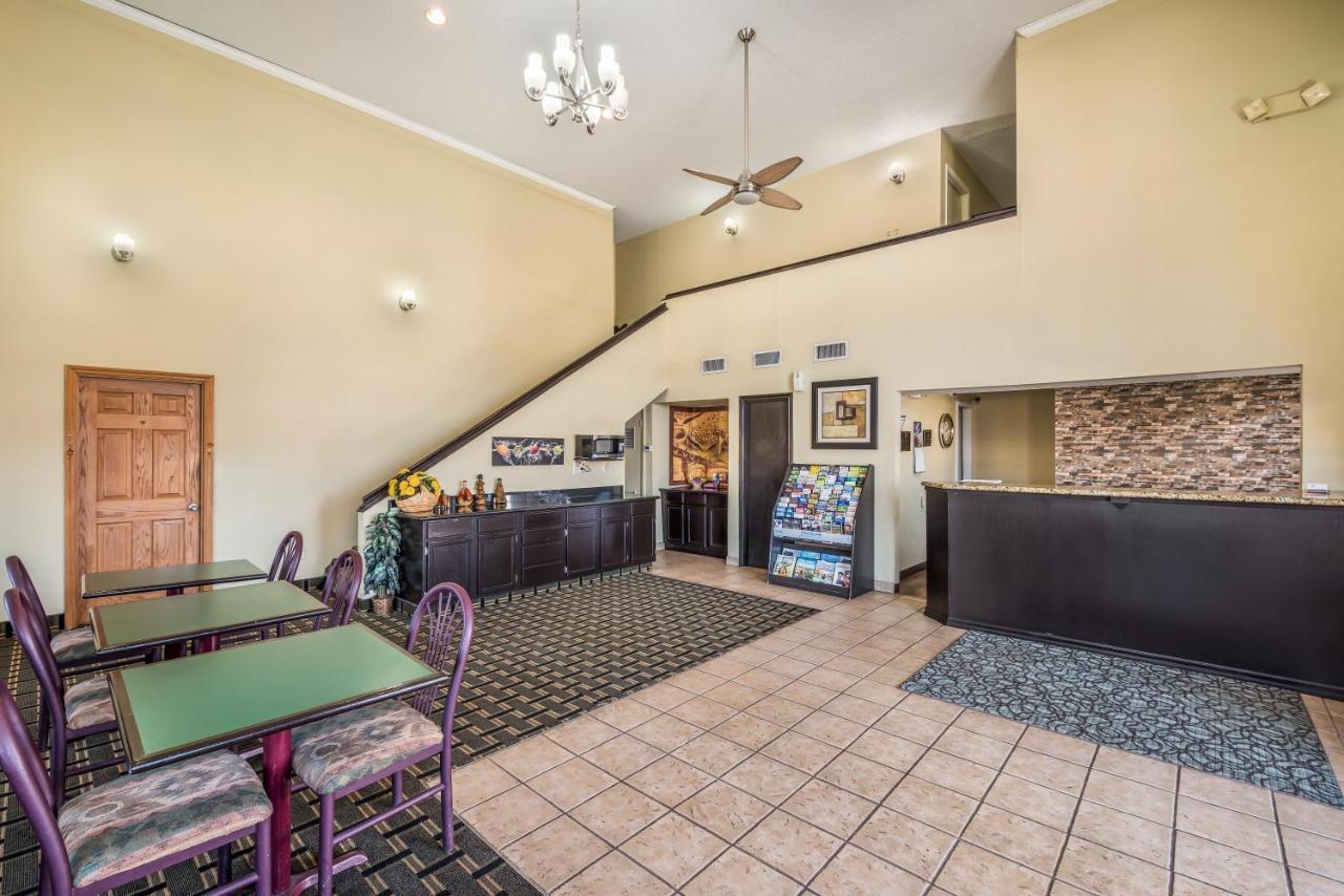 Americas Best Value Inn Arkadelphia Extérieur photo